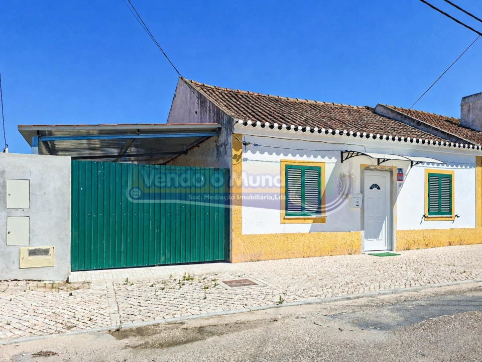 Moradia T2 para Venda em Glória do Ribatejo e Granho Foto 1