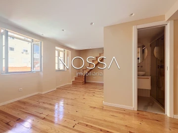 Apartamento T2 para Venda em Santa Maria Maior