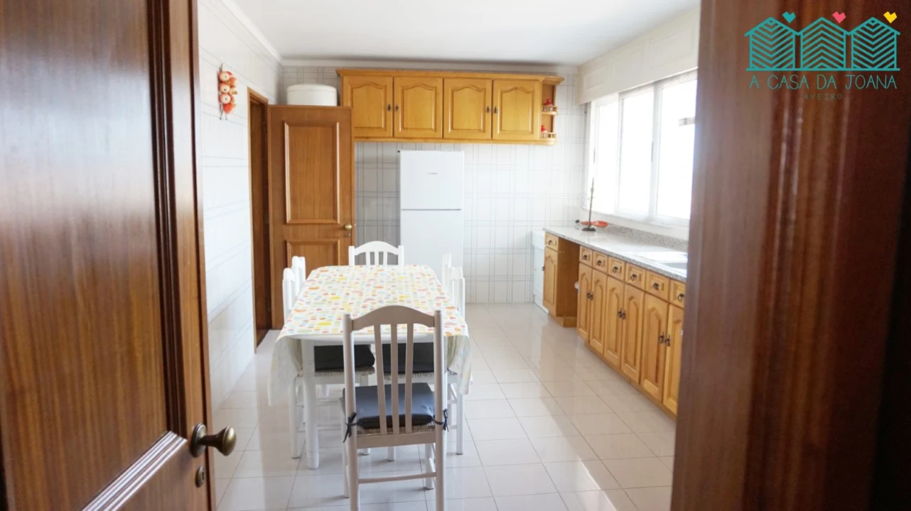 Apartamento T4 para Venda em Glória e Vera Cruz Foto 9
