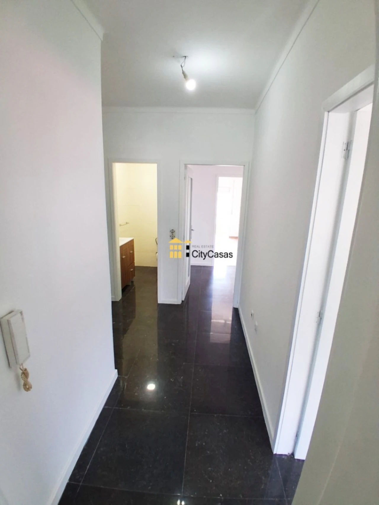 Apartamento T3 para Venda em Fânzeres e São Pedro da Cova Foto 15