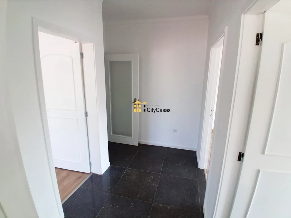 Apartamento T3 para Venda em Fânzeres e São Pedro da Cova Foto 6