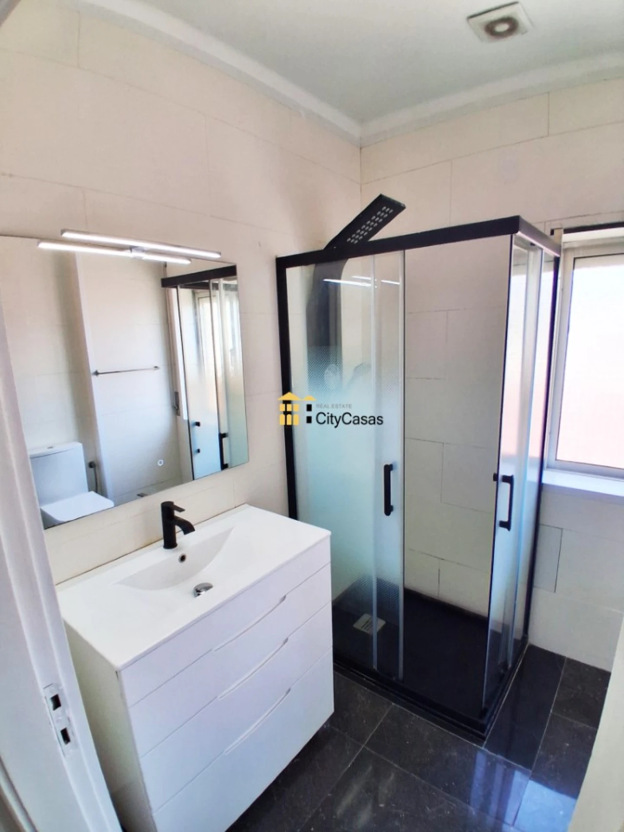 Apartamento T3 para Venda em Fânzeres e São Pedro da Cova Foto 10