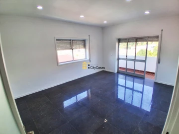 Apartamento T3 para Venda em Fânzeres e São Pedro da Cova