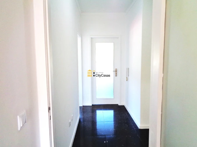 Apartamento T3 para Venda em Fânzeres e São Pedro da Cova Foto 14