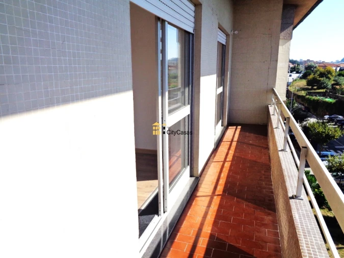 Apartamento T3 para Venda em Fânzeres e São Pedro da Cova Foto 34