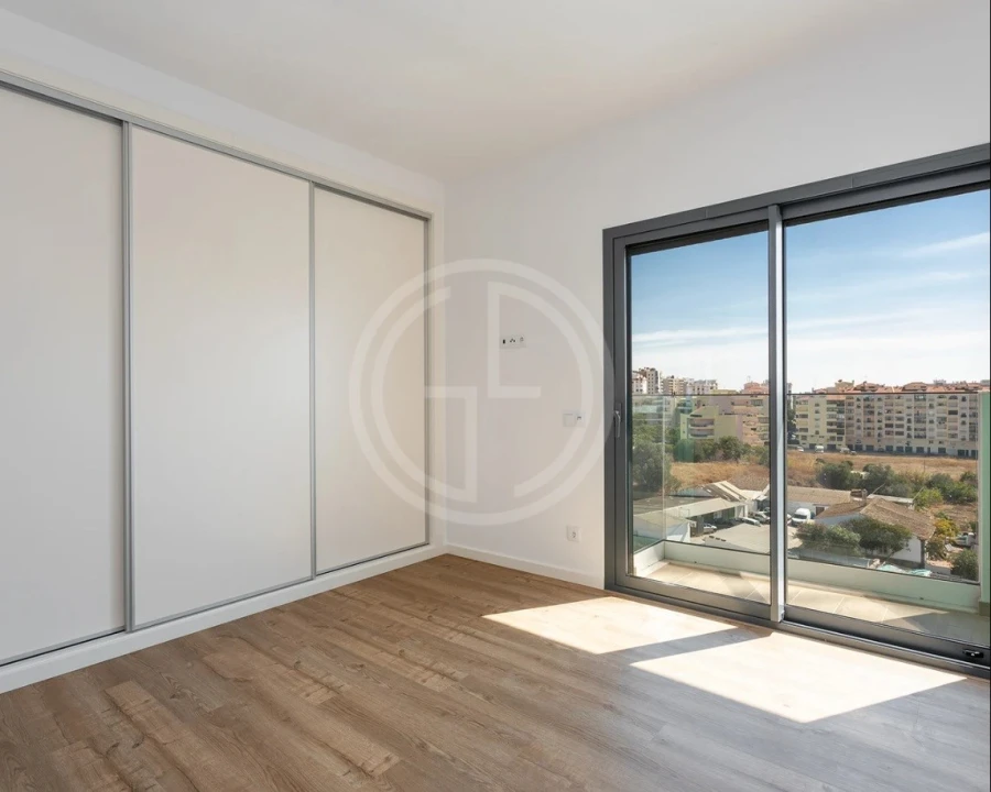 Apartamento T3 para Venda em Faro (Sé e São Pedro) Foto 18