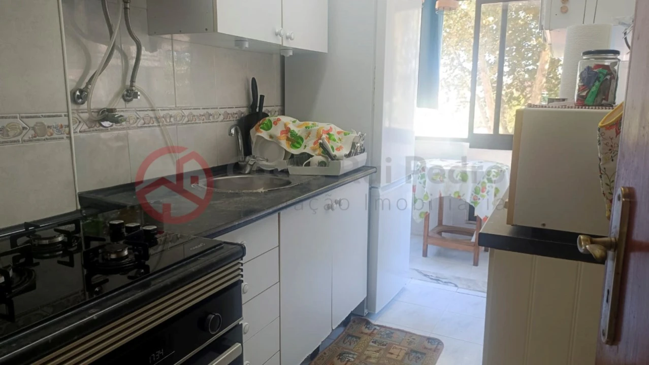 Apartamento T1 para Venda em Corroios Foto 2
