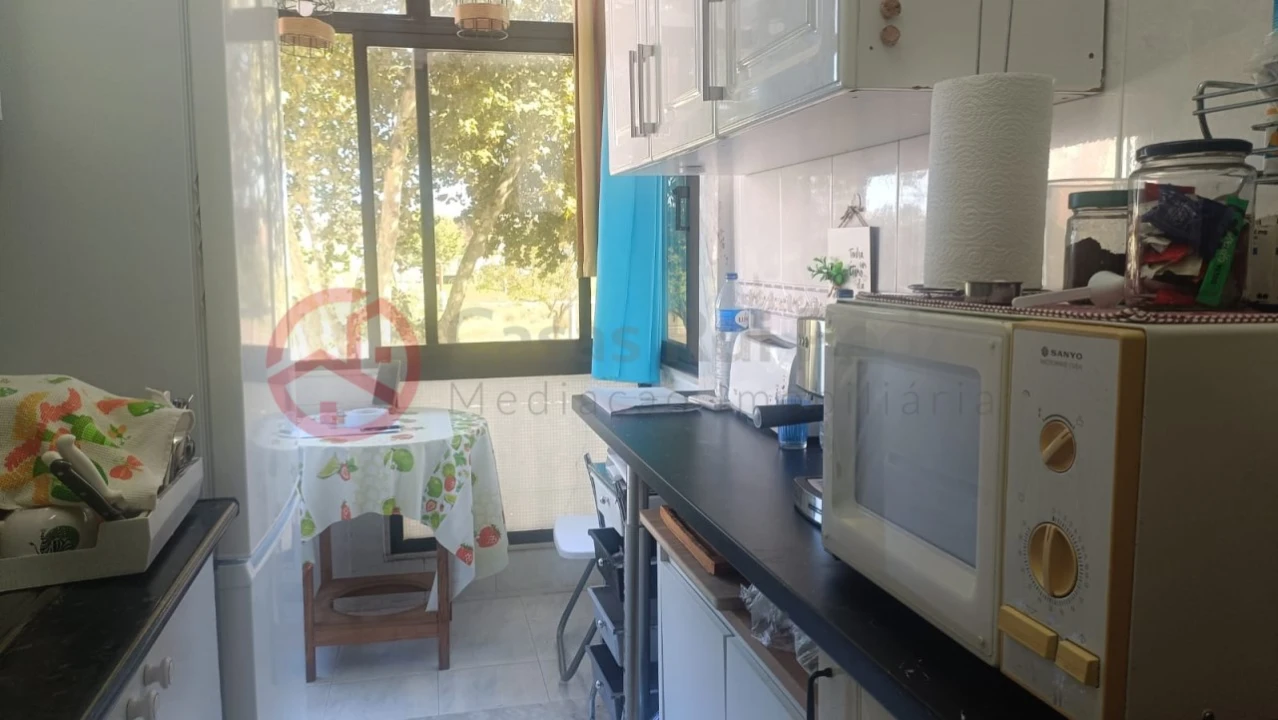 Apartamento T1 para Venda em Corroios Foto 4