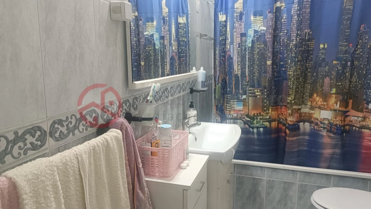Apartamento T1 para Venda em Corroios Foto 17