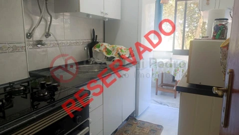 Apartamento T1 para Venda em Corroios