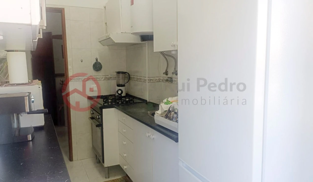 Apartamento T1 para Venda em Corroios Foto 3