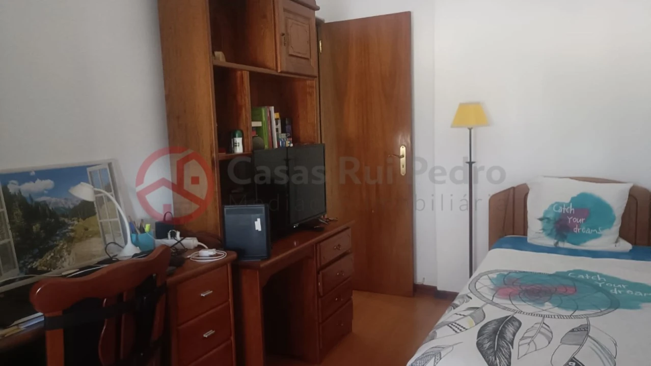 Apartamento T1 para Venda em Corroios Foto 7