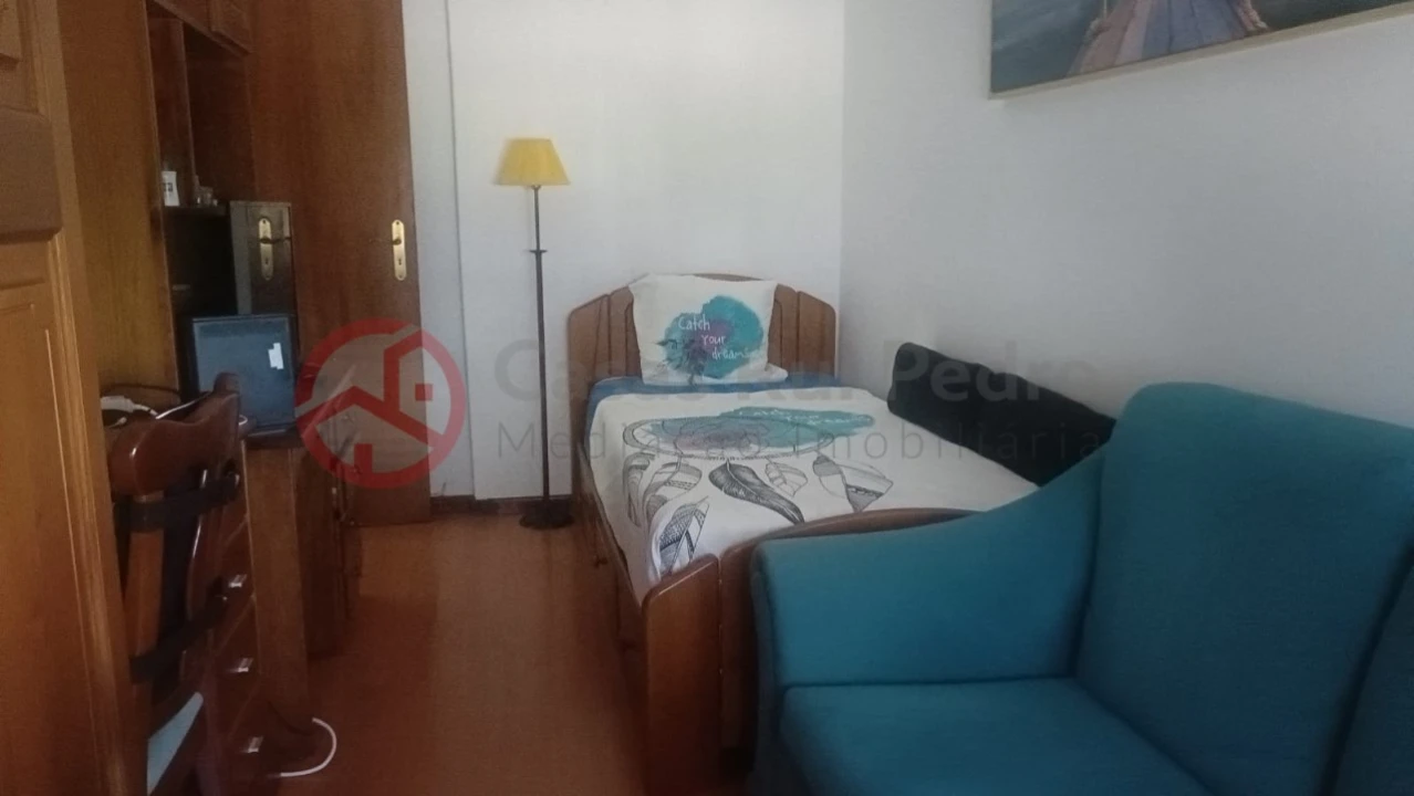 Apartamento T1 para Venda em Corroios Foto 8