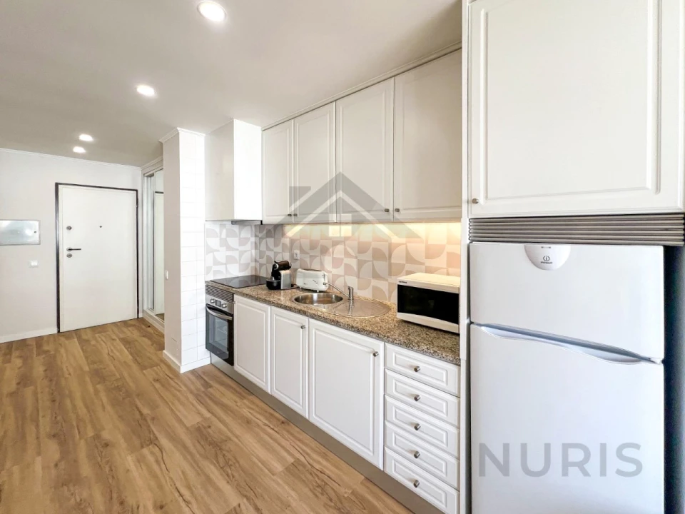 Apartamento T1 para Venda em Portimão Foto 10