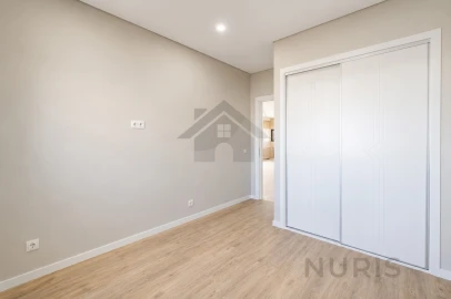 Apartamento T3 para Venda em Portimão