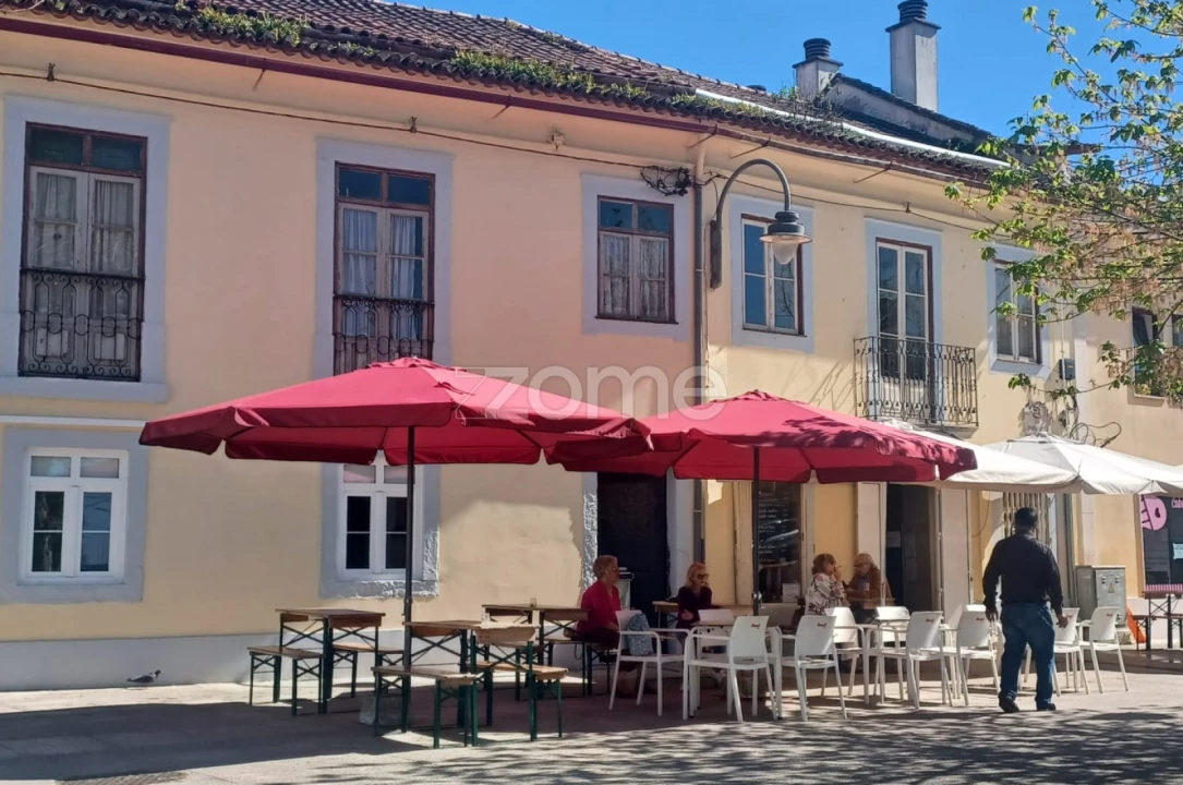 Prédio para Venda em Santo Antonio dos Olivais Foto 2