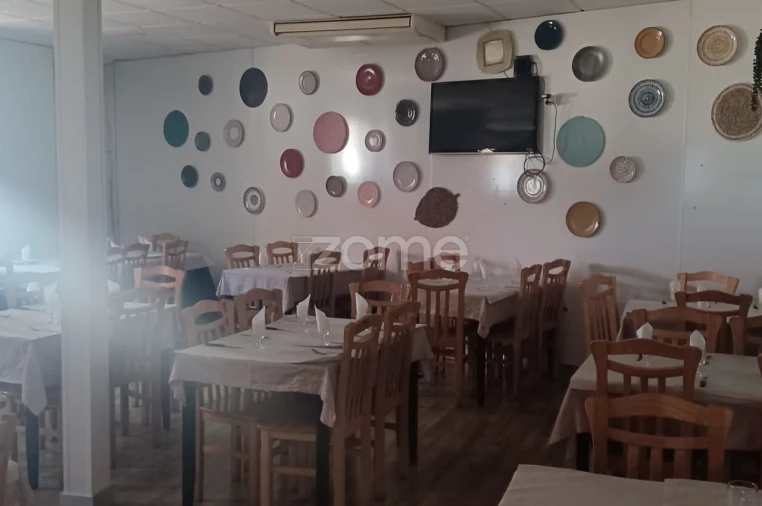 Prédio para Venda em Santo Antonio dos Olivais Foto 5