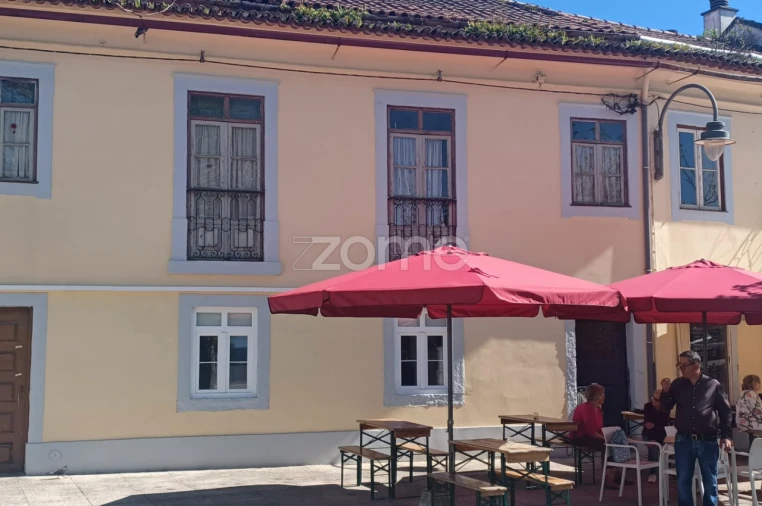 Prédio para Venda em Santo Antonio dos Olivais Foto 3