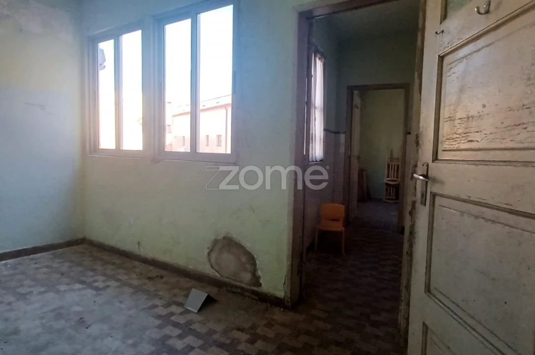 Prédio para Venda em Santo Antonio dos Olivais Foto 10