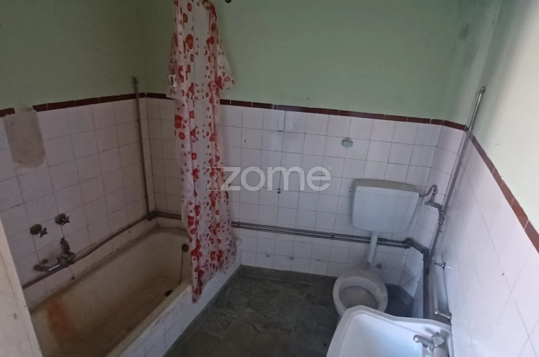 Prédio para Venda em Santo Antonio dos Olivais Foto 11