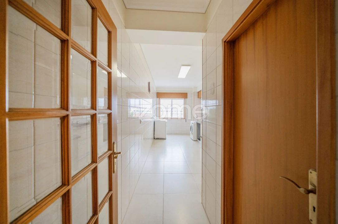 Apartamento T2 para Venda em Braga (Maximinos, Sé e Cividade) Foto 18