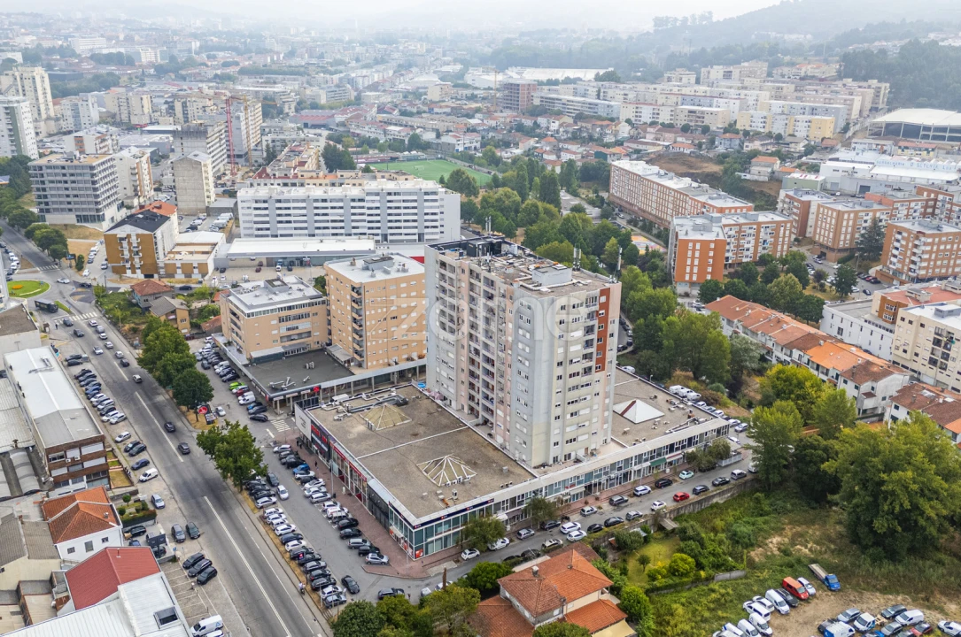 Apartamento T2 para Venda em Braga (Maximinos, Sé e Cividade) Foto 1