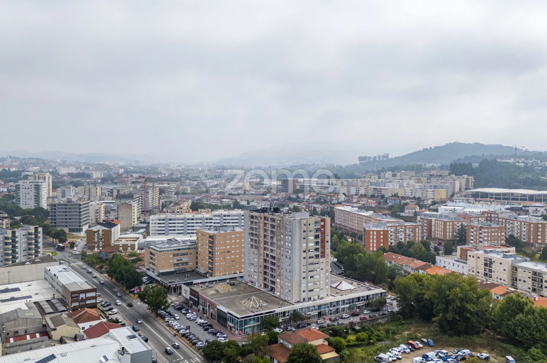 Apartamento T2 para Venda em Braga (Maximinos, Sé e Cividade) Foto 42