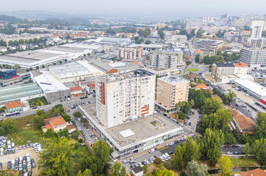 Apartamento T2 para Venda em Braga (Maximinos, Sé e Cividade) Foto 44