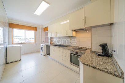 Apartamento T2 para Venda em Braga (Maximinos, Sé e Cividade)