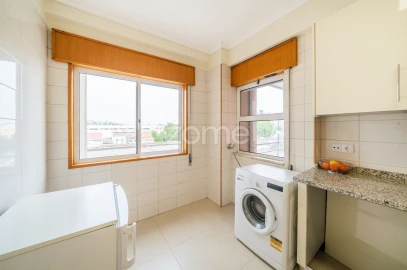 Apartamento T2 para Venda em Braga (Maximinos, Sé e Cividade)