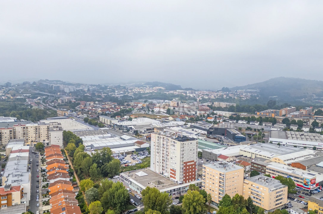Apartamento T2 para Venda em Braga (Maximinos, Sé e Cividade) Foto 46