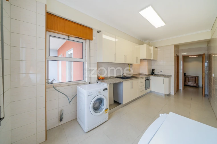 Apartamento T2 para Venda em Braga (Maximinos, Sé e Cividade) Foto 22
