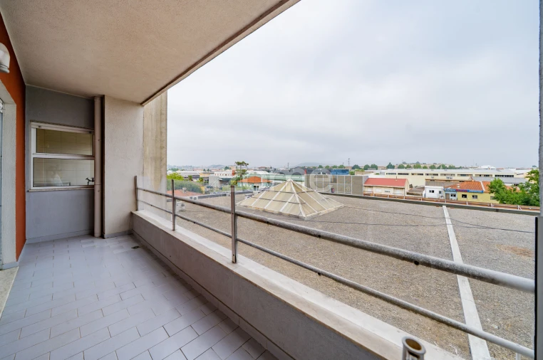 Apartamento T2 para Venda em Braga (Maximinos, Sé e Cividade) Foto 29