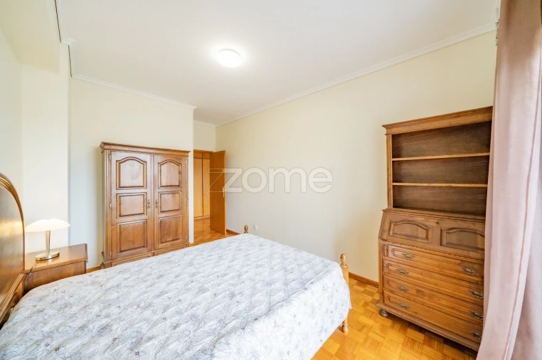 Apartamento T2 para Venda em Braga (Maximinos, Sé e Cividade) Foto 37