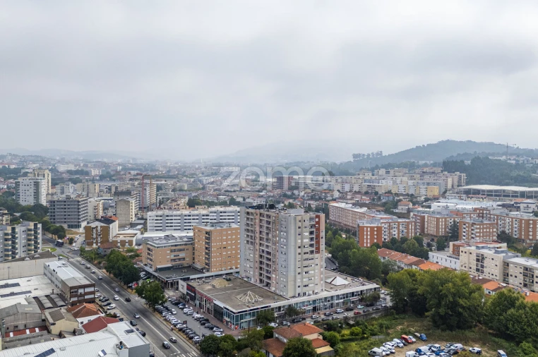 Apartamento T2 para Venda em Braga (Maximinos, Sé e Cividade) Foto 42