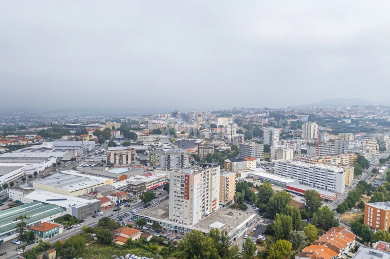 Apartamento T2 para Venda em Braga (Maximinos, Sé e Cividade) Foto 43