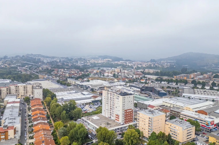 Apartamento T2 para Venda em Braga (Maximinos, Sé e Cividade) Foto 46