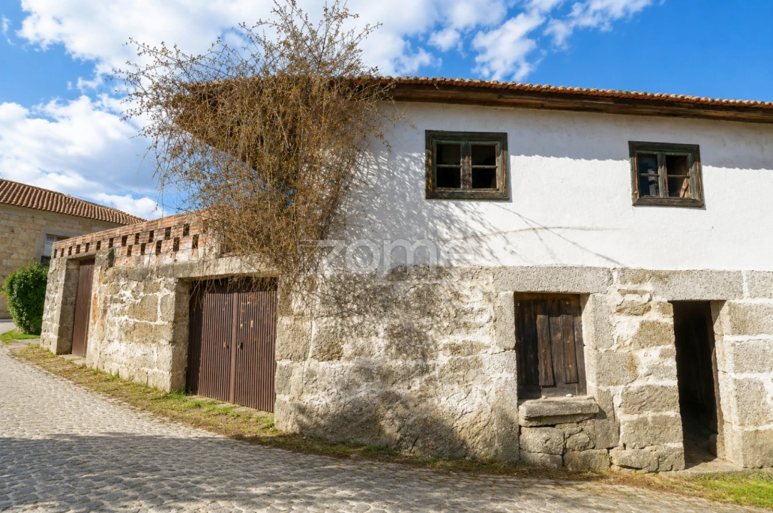 Moradia T2 para Venda em Santa Valha Foto 3