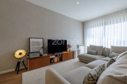 Apartamento T2 para Arrendamento em Campanhã