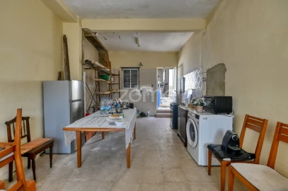 Moradia T5 para Venda em Rio de Mouro