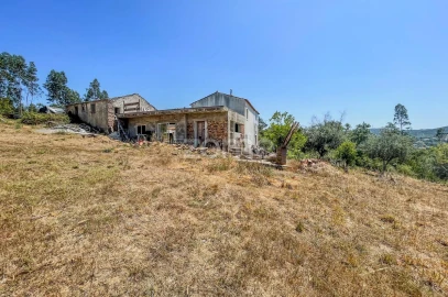 Moradia T5 para Venda em São Miguel, Santa Eufémia e Rabaçal