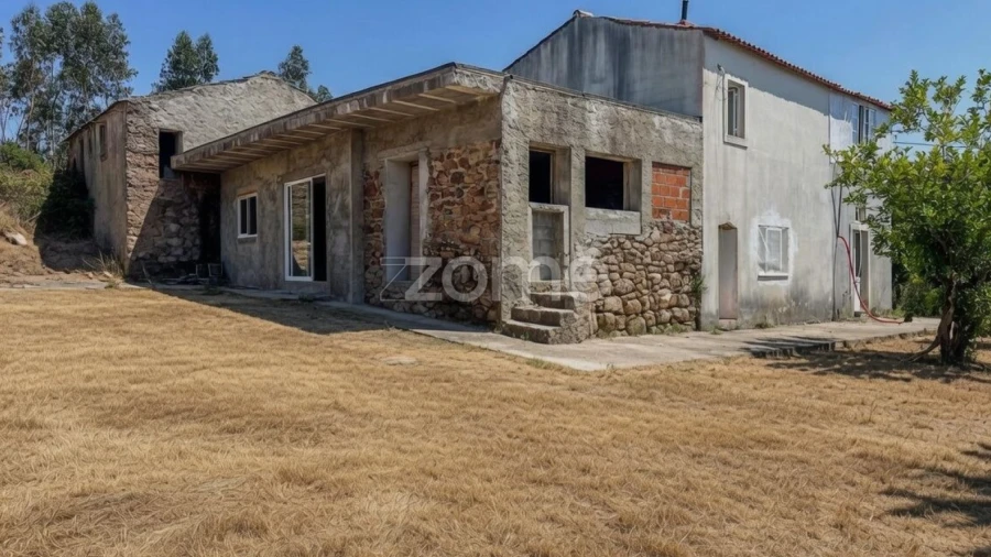 Moradia T5 para Venda em São Miguel, Santa Eufémia e Rabaçal