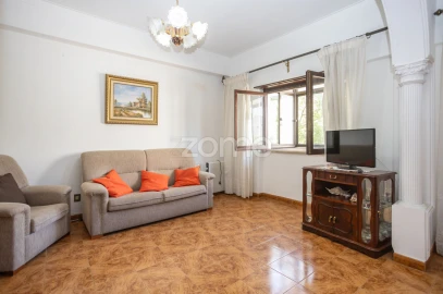 Apartamento T3 para Venda em Laranjeiro e Feijó