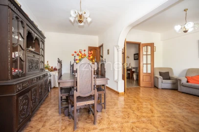 Apartamento T3 para Venda em Laranjeiro e Feijó