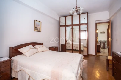 Apartamento T3 para Venda em Laranjeiro e Feijó