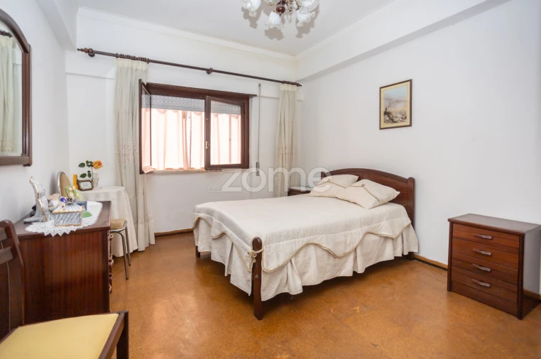 Apartamento T3 para Venda em Laranjeiro e Feijó Foto 9
