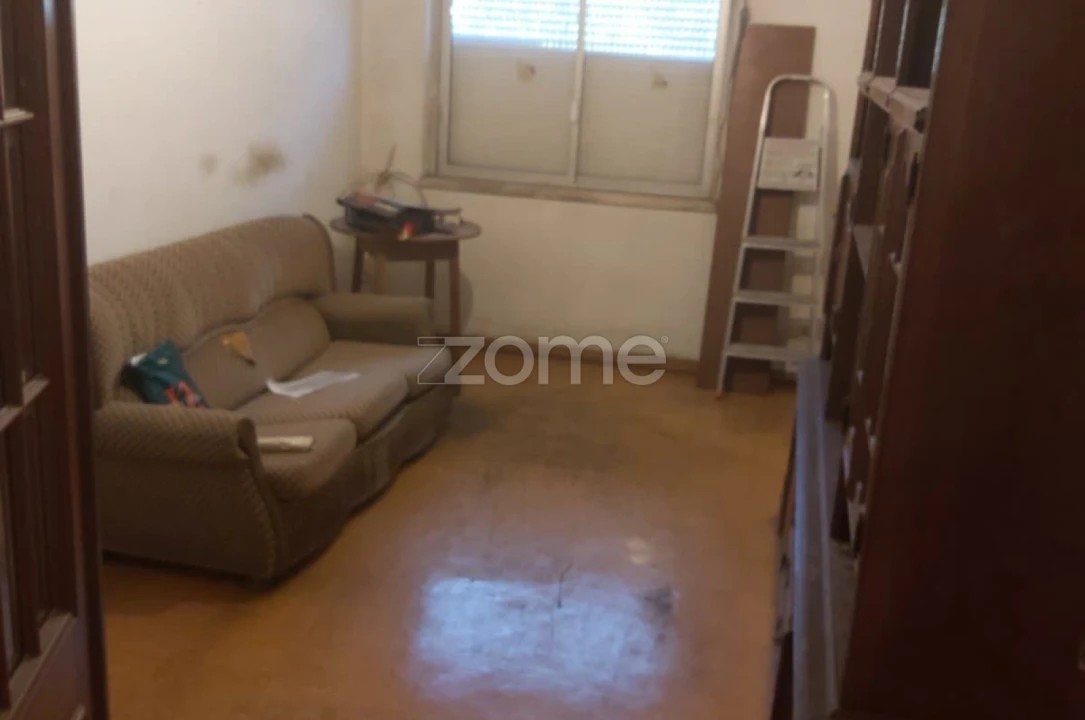 Apartamento T3 para Venda em Corroios Foto 3