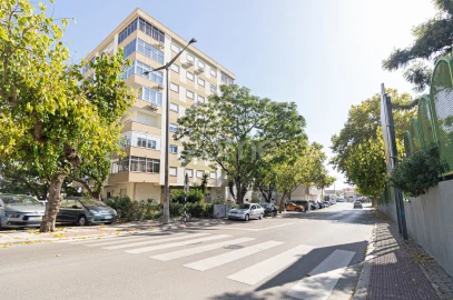 Apartamento T3 para Venda em Corroios