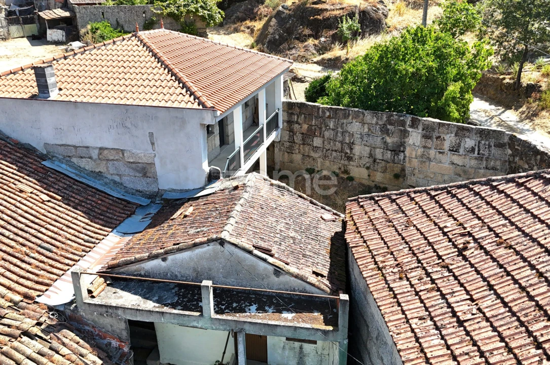 Moradia T4 para Venda em Santo Antonio de Monforte Foto 4