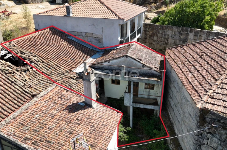 Moradia T4 para Venda em Santo Antonio de Monforte Foto 3